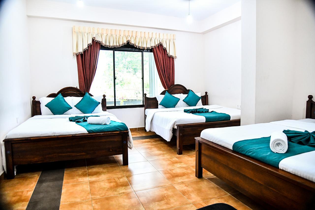 Sri Krishna Bhavan Hotel Hatton Exterior photo